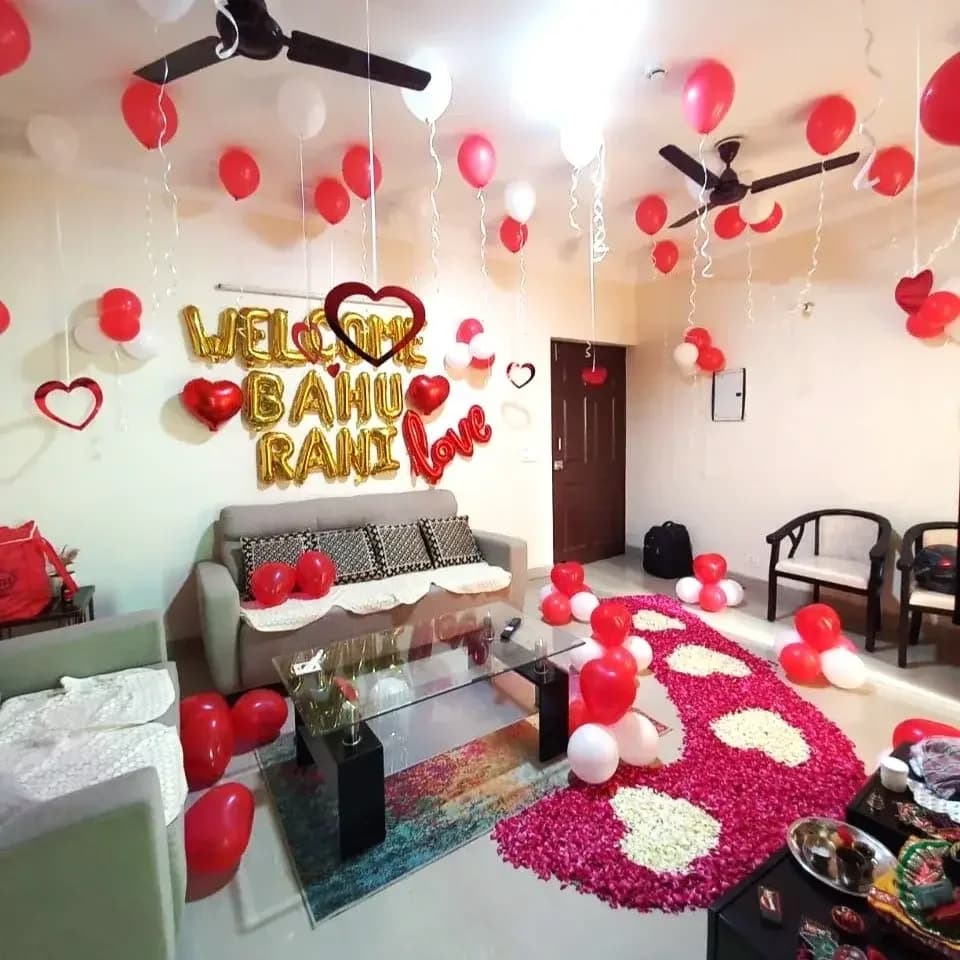 Bahu Rani Surprise Decor — view 1 of 3